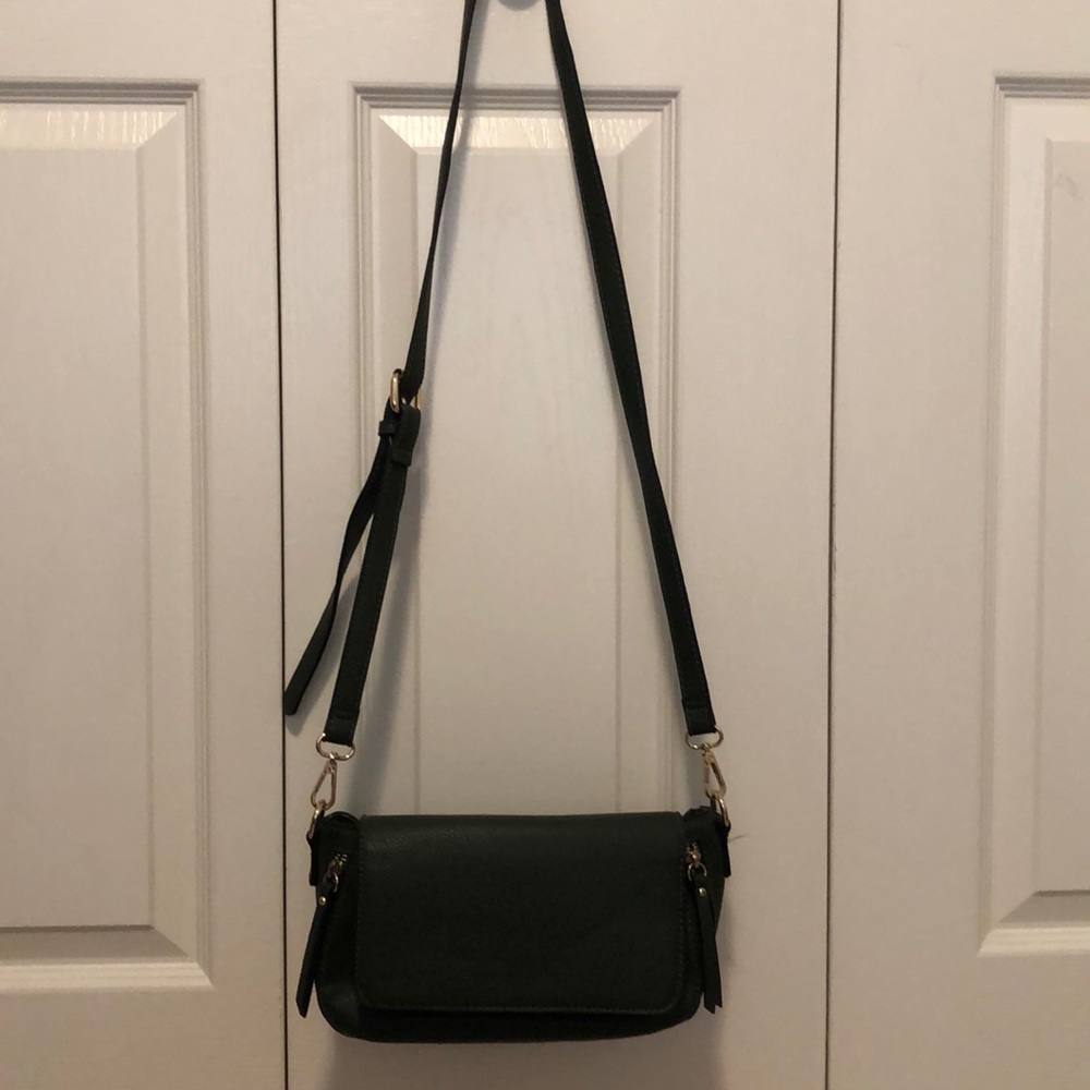 Crossbody purse